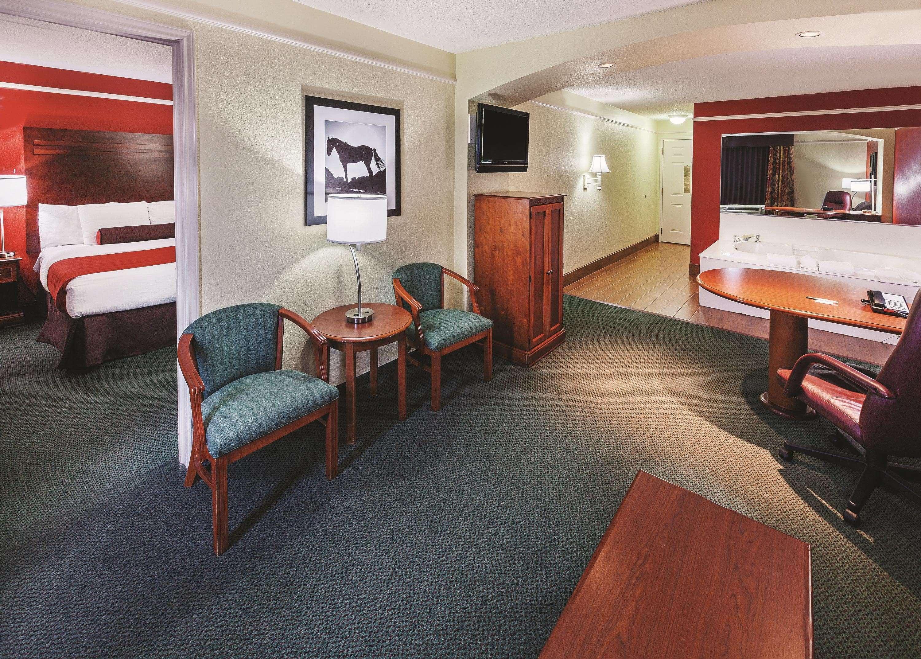 La Quinta By Wyndham Weatherford Bagian luar foto